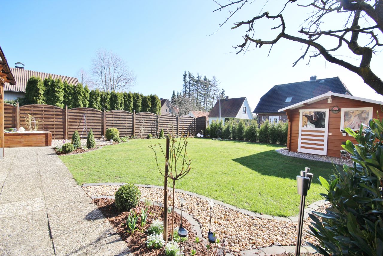 Traumhaftes Einfamilienhaus mit Seeblick – Ihr neues Zuhause!